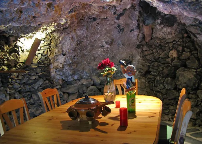 Viva Mora - Estate With Idyllic Mountain Landscapes *